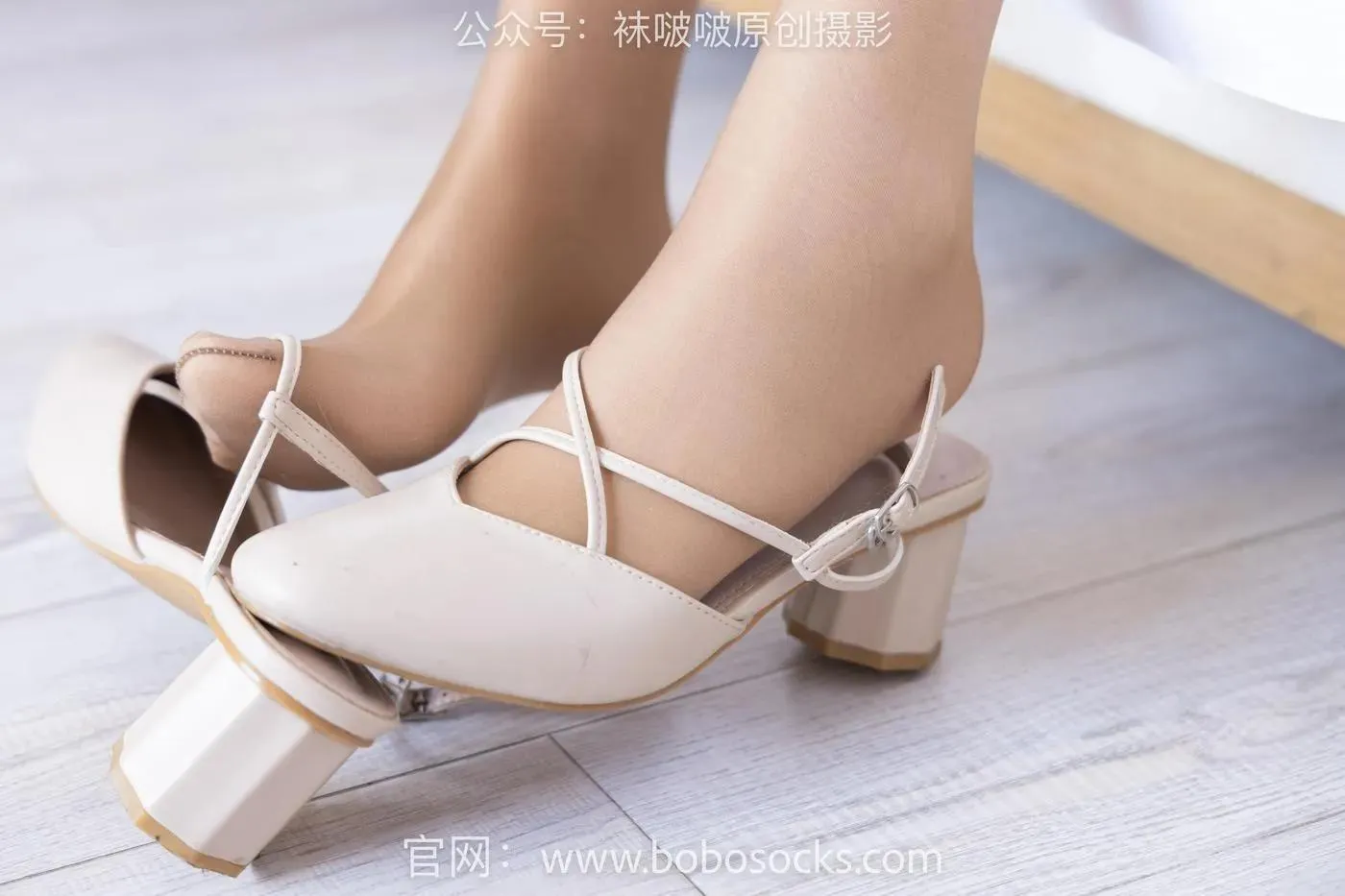 [BoBoSocks袜啵啵]NO.149 小甜豆-高跟鞋、咖啡色丝袜、肉丝打底 [149P]插图5